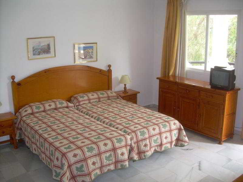 Apartamentos Jardines Del Gamonal มาลากา ภายนอก รูปภาพ